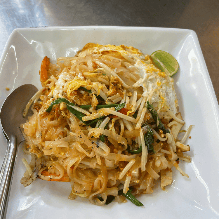 plate of pad thai in chiang mai nimman