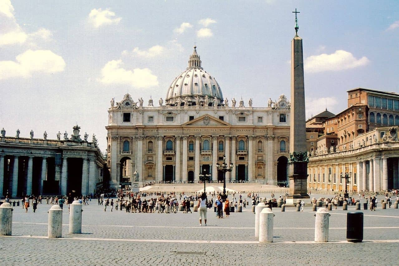 exterior of vatican city and the pallazo in rome