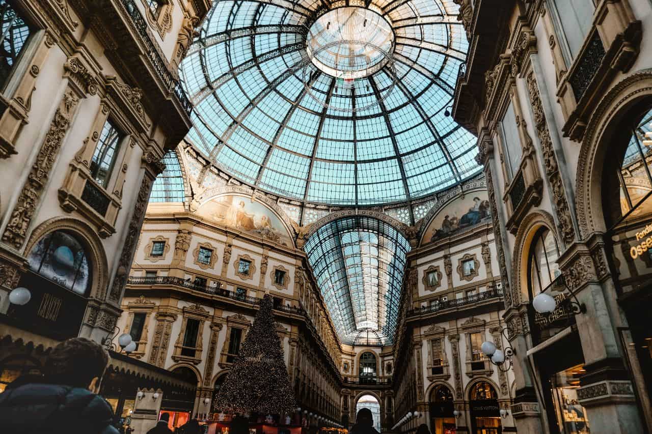 interior of a duomo in milan 