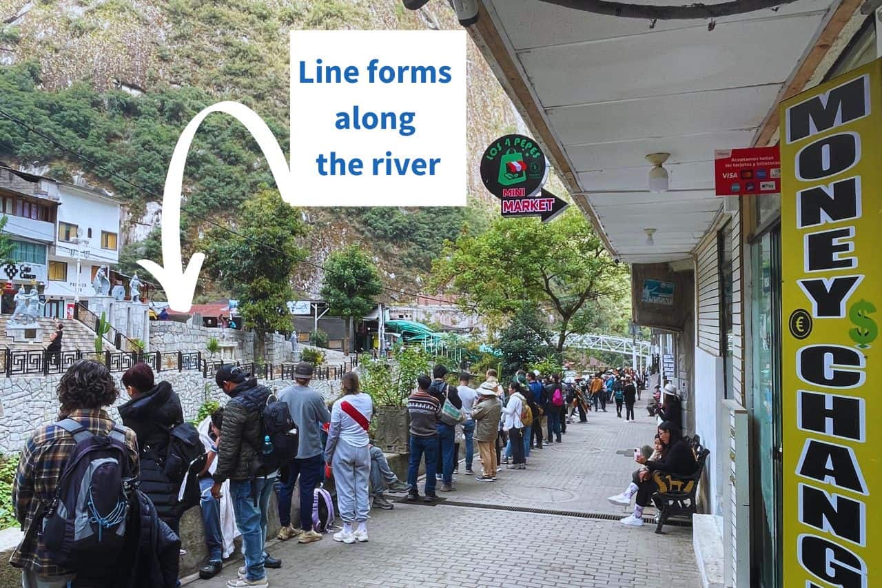 Bus line to Machu Picchu from Aguas Calientes in dry season