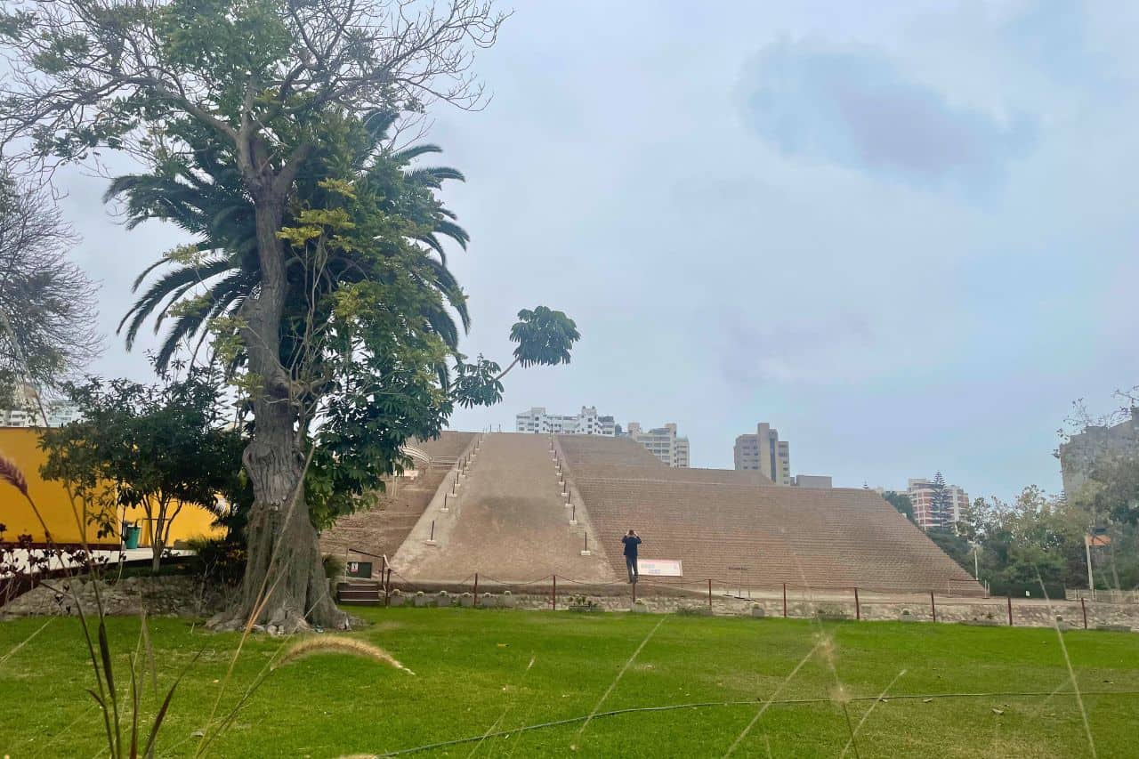 The exterior of the pyramid at Huaca Huallamarca